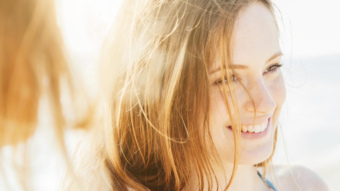 Eclaircir naturellement ses cheveux blondir avec le soleil, le citron... — free download